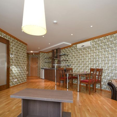 Elija Apartments พาลังกา ภายนอก รูปภาพ